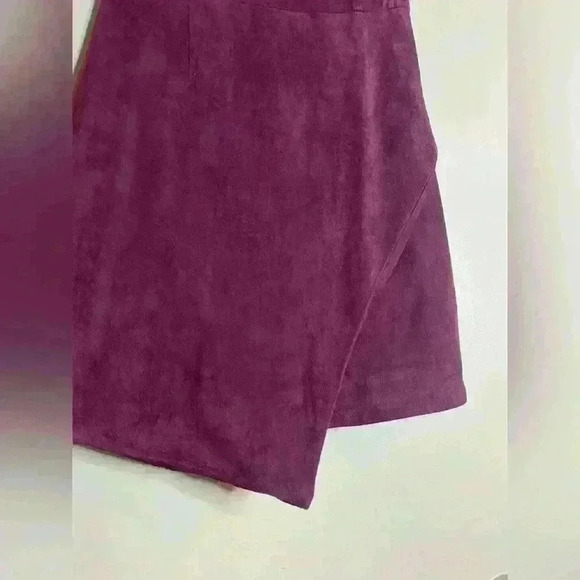 Aqua Burgundy Velvet Round Neck Short Sleeve Mini Dress size small - Picture 2 of 5